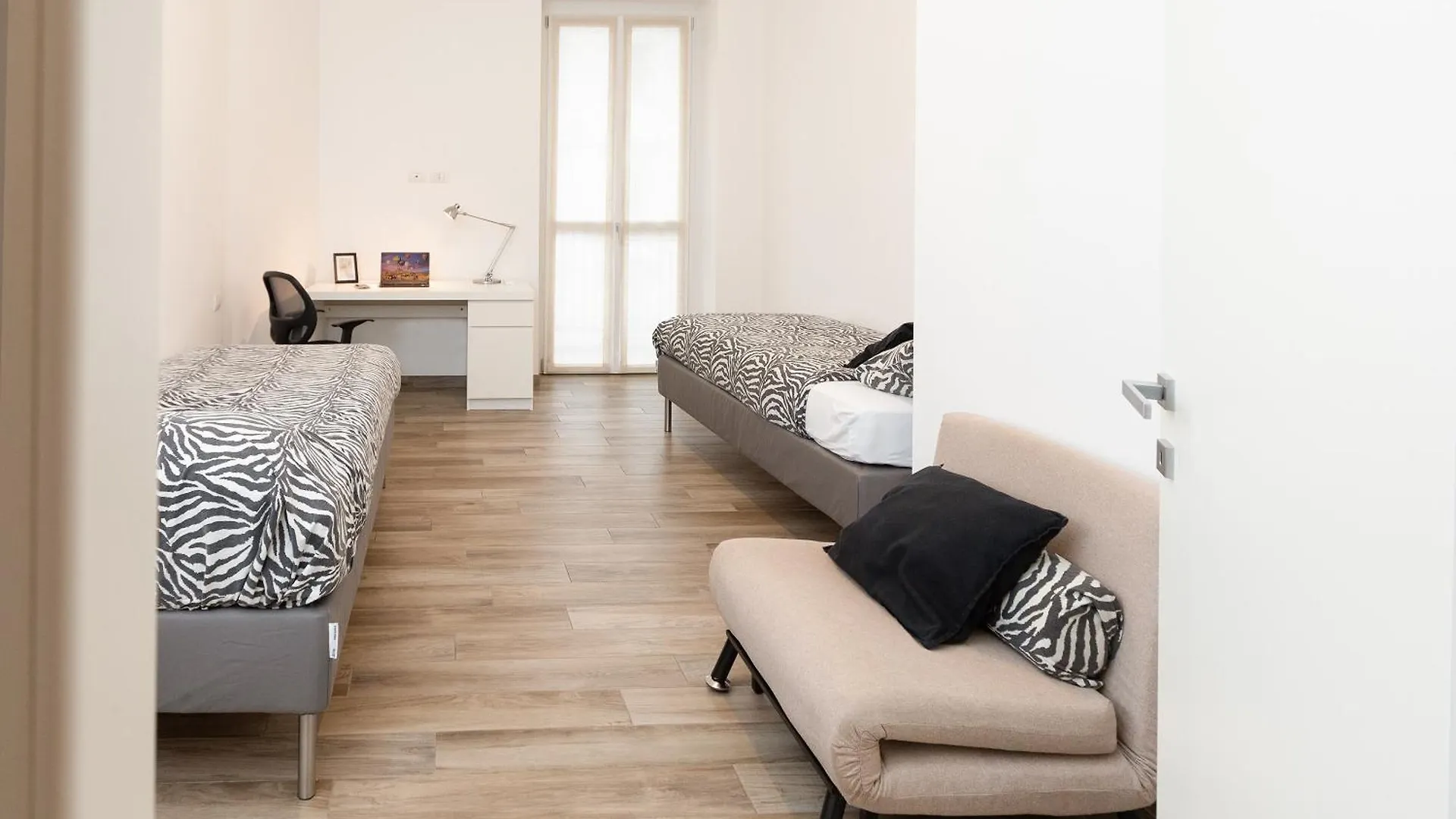 Apartment Portaromana Tres Chic Milan Italy